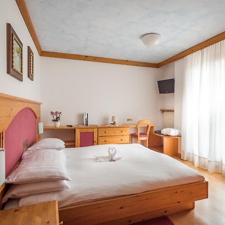 Hotel St. Raphael Madonna Zewnętrze zdjęcie
