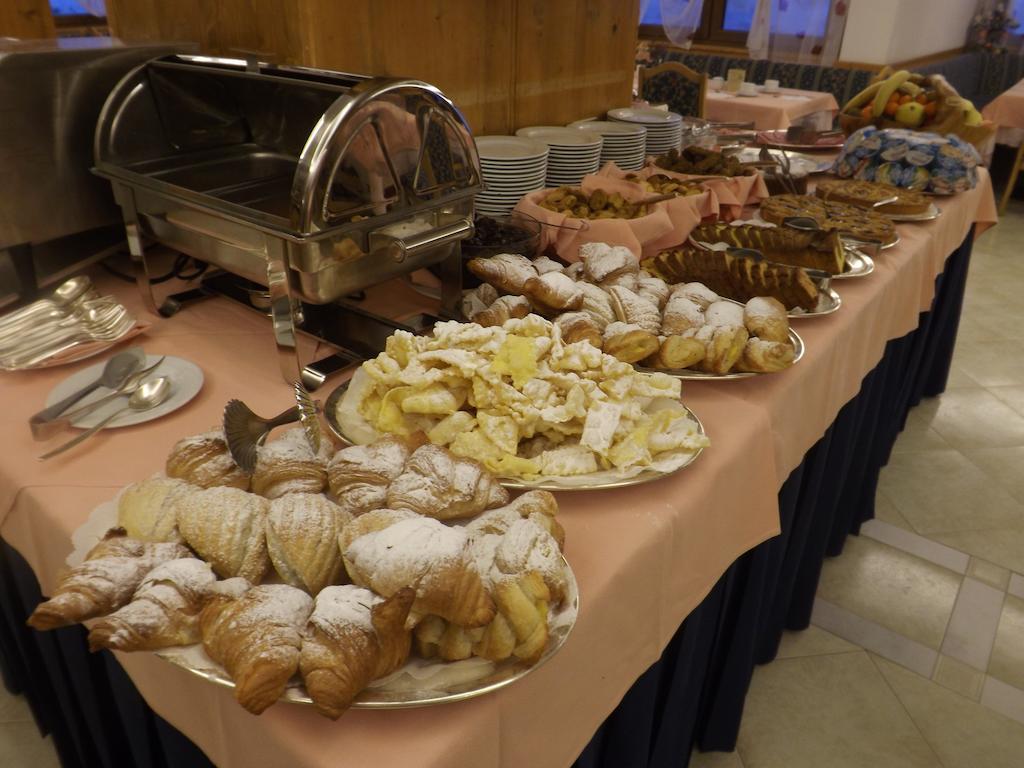Hotel St. Raphael Madonna Zewnętrze zdjęcie
