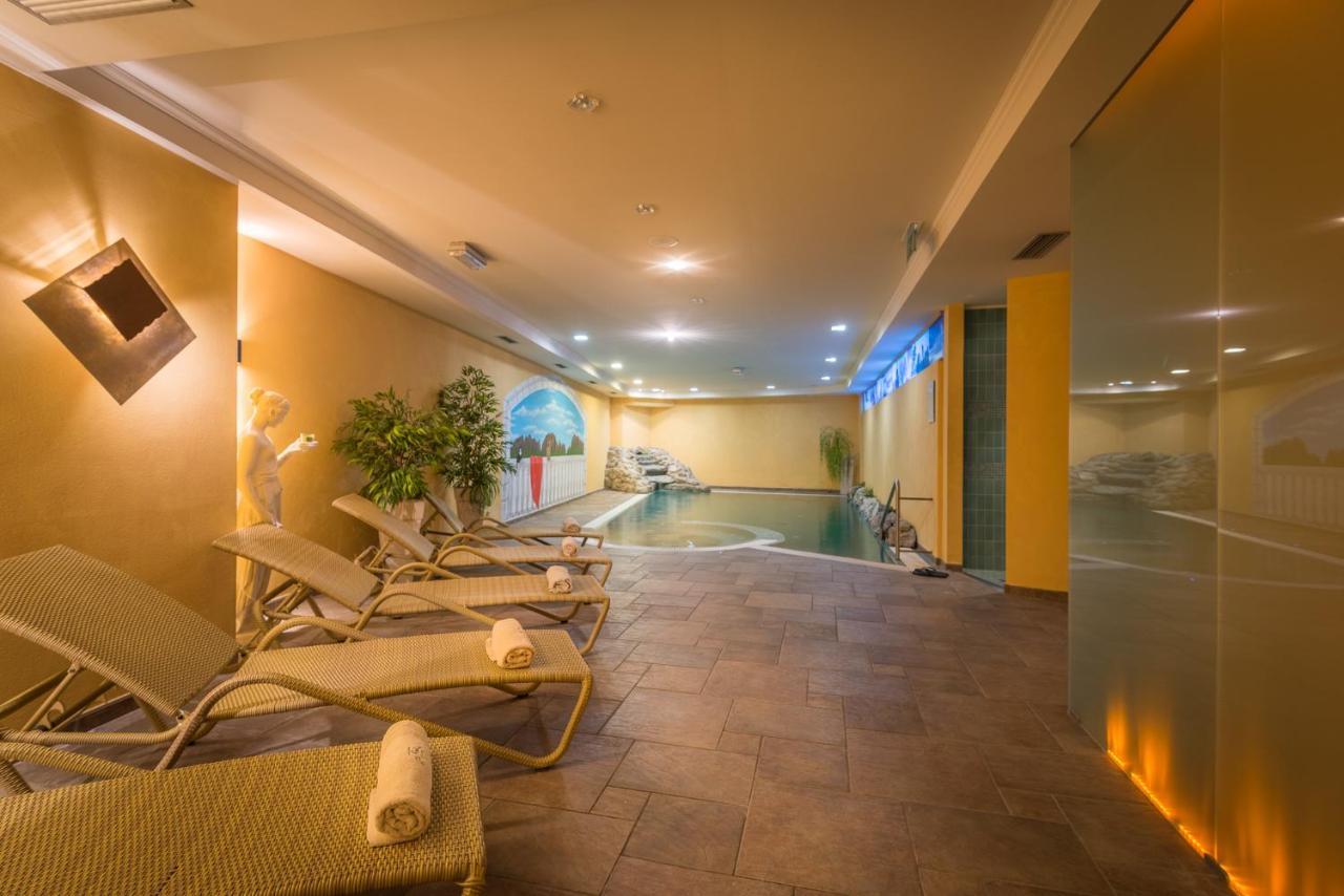 Hotel St. Raphael Madonna Zewnętrze zdjęcie