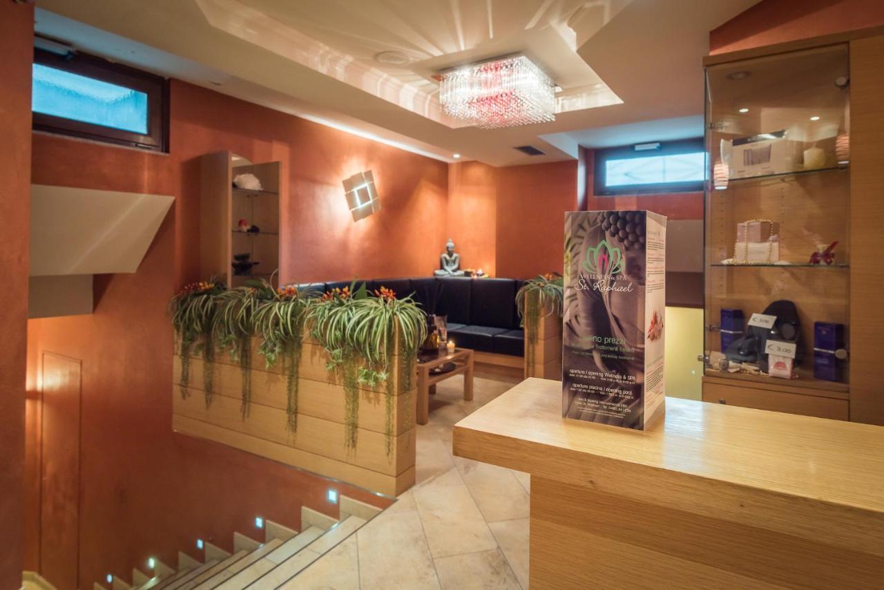 Hotel St. Raphael Madonna Zewnętrze zdjęcie